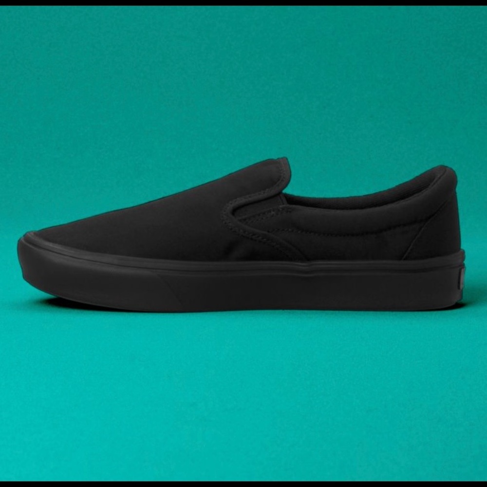 Brand-new Vans Slip-ons